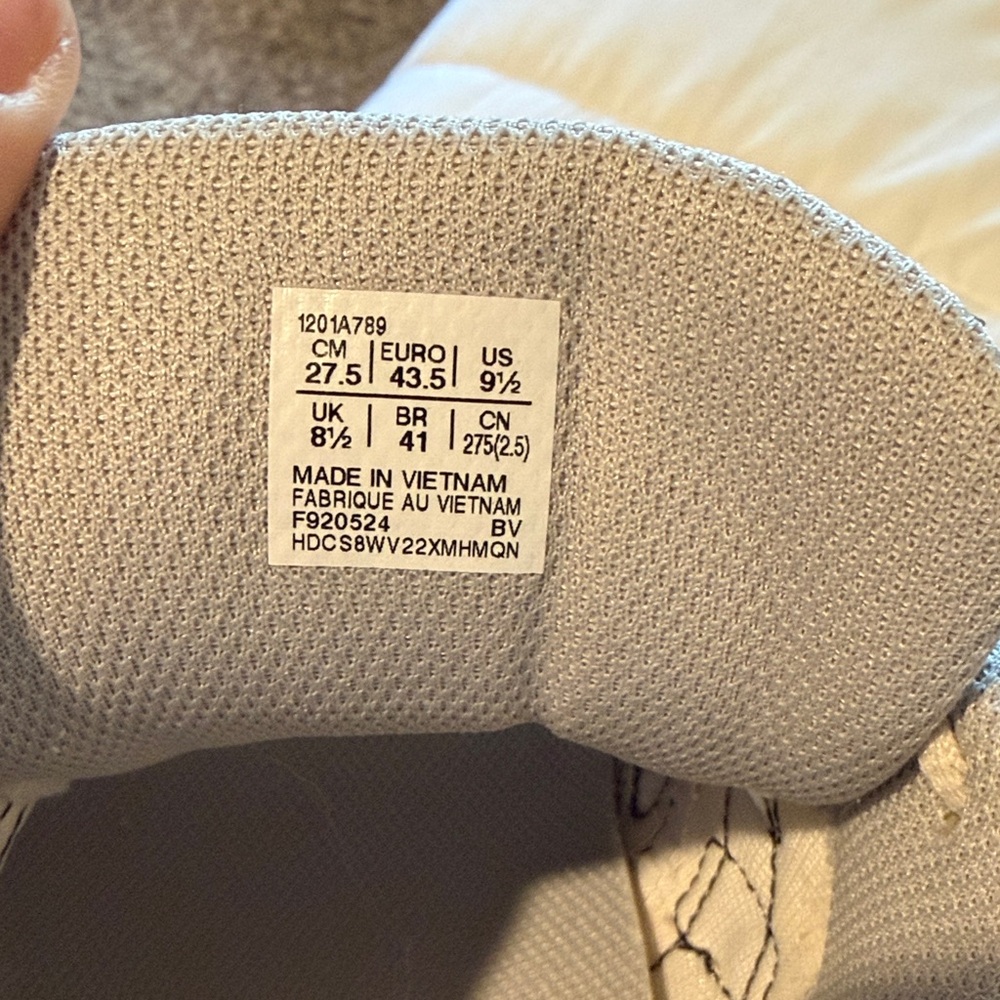 ASICS Gel NYC cream and oyster grey - Picture 3 of 6